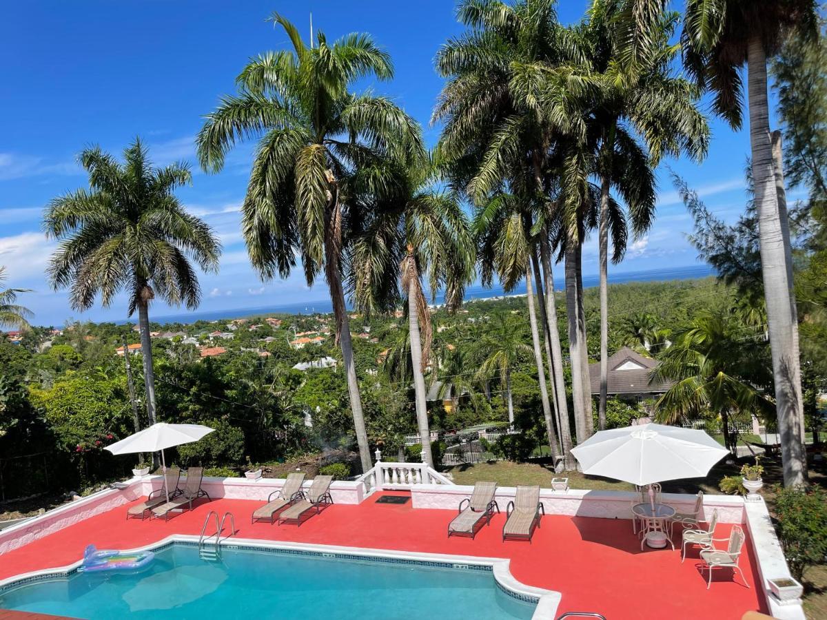 The Lodge @ Peaceful Palms Montego Bay Exterior photo